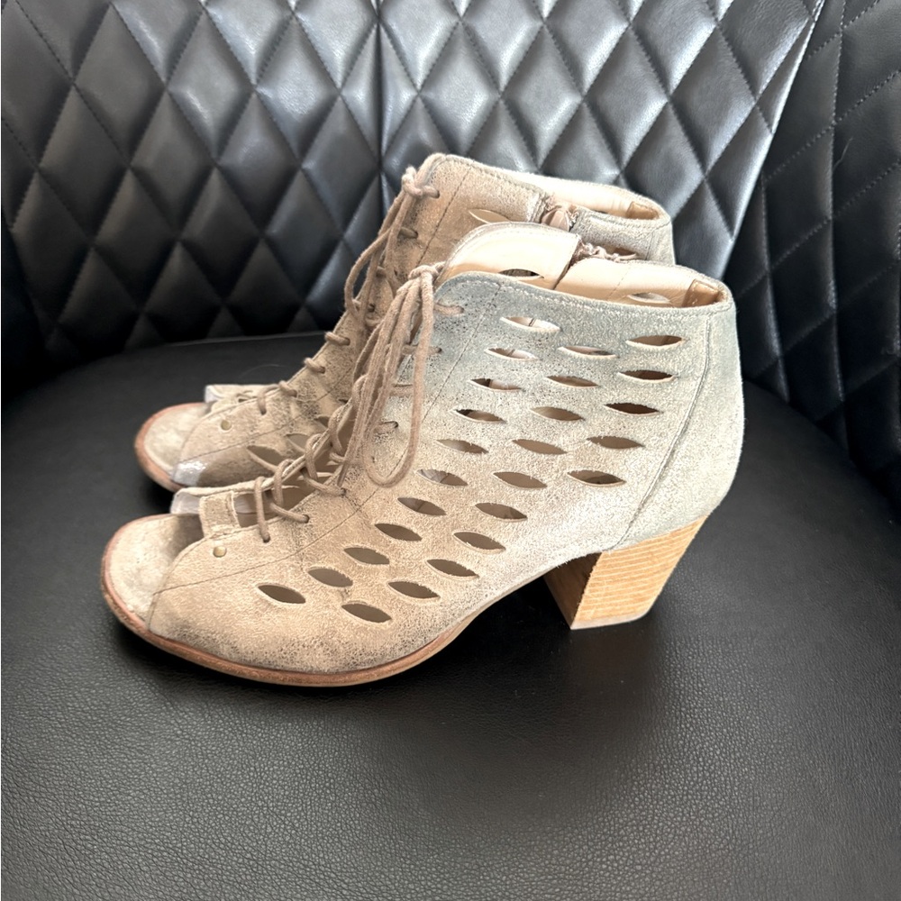 PAUL GREEN Bali Lace Up Cut Out 3" Block Heel Bootie Sandals Size 7
